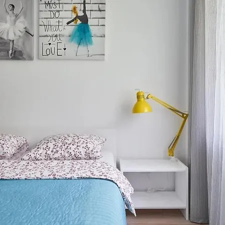 Apartment М Молодёжная 2Х Комнатная С Комфортом Minsk